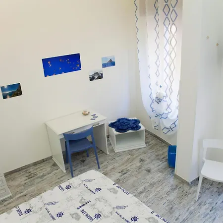 ベッド・アンド・ブレックファスト Le Cale 4*