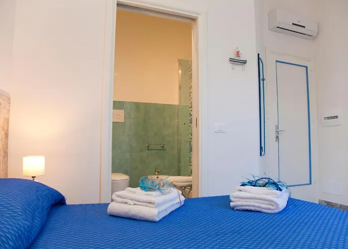 Le Cale Nocleg ze śniadaniem 4*